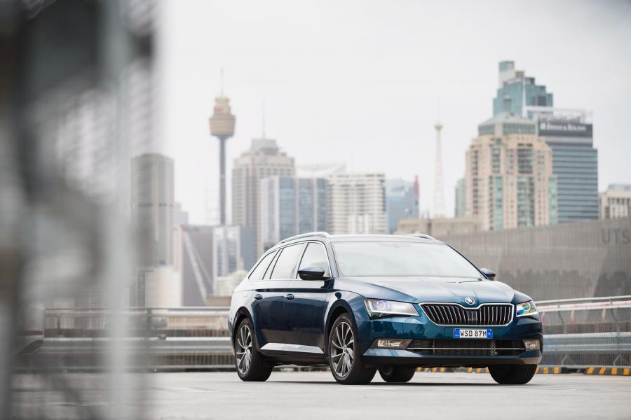  Skoda Superb Wagon 2016 года  (фото 9 из 24)